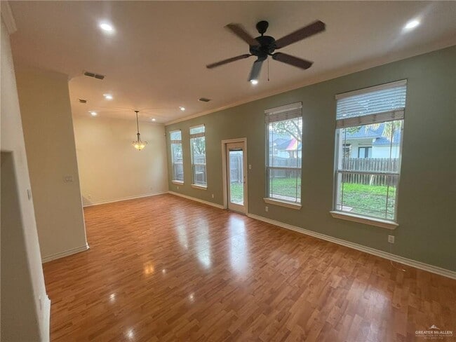 Building Photo - 3443 S Midtown Cir St