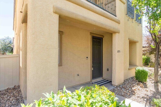 Building Photo - 8556 Barkeria Ct