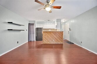 Building Photo - 2314 Bamboo Dr