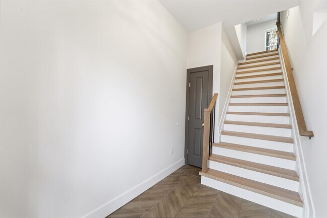 Foto del edificio - 25 Lembeck Ave