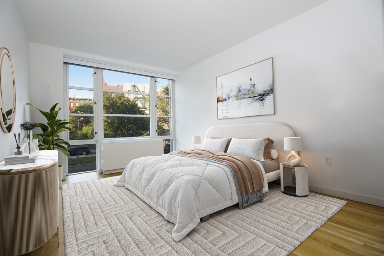 Primary Photo - 331 E Houston St