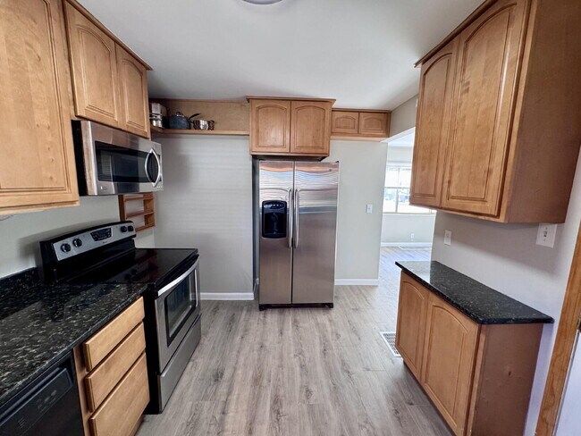 Foto del edificio - 4886 S Logan St