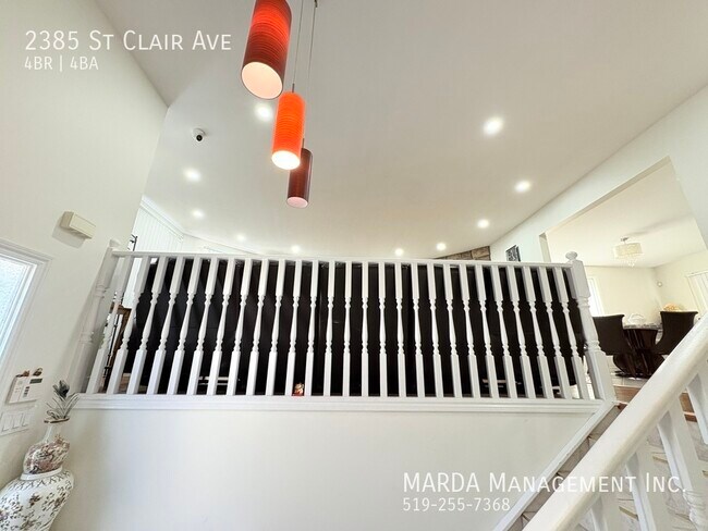 Building Photo - PARTIALLY FURNISHED 5 BED/3.5 BATH HOME - ...