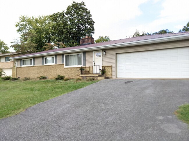 Foto del edificio - 3304 Valley Forge Dr