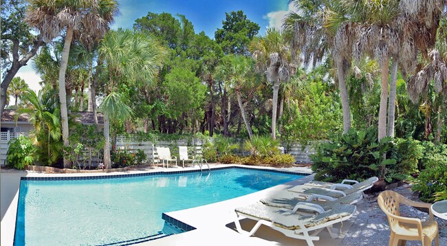 Foto del edificio - Key West style home on Siesta Key minutes ...