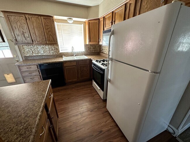 Foto del edificio - 2 Bedroom, 2 Bathroom, 2 Car Garage, Good Size Yard In Wolflin!! Text to Schedule Showing 806-340...