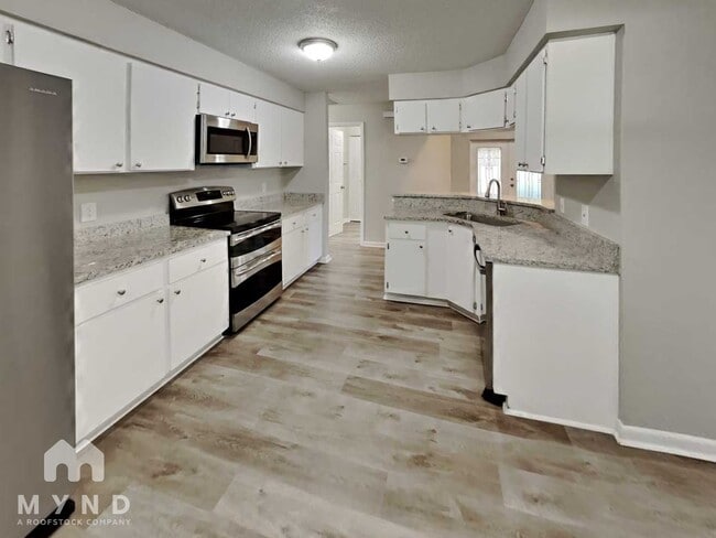 Foto del edificio - 2125 Karen Dr