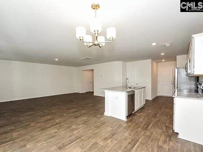 Building Photo - 148 King Buck Dr