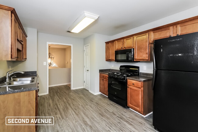 Building Photo - 1920 Ripple Creek Ct SW