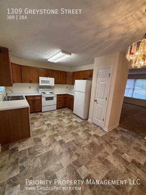 Building Photo - 1309 Greystone St