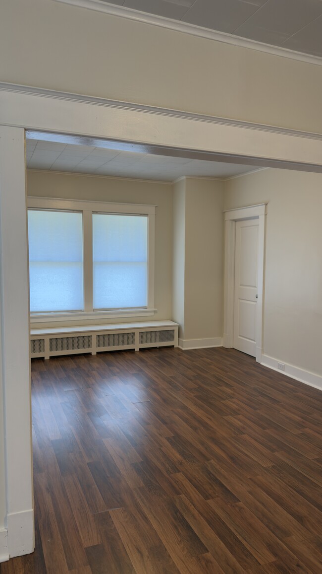 Building Photo - 28 Glenwood Rd