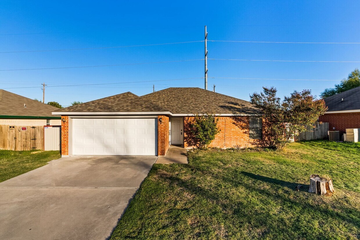 Primary Photo - 4304 Hondo Drive