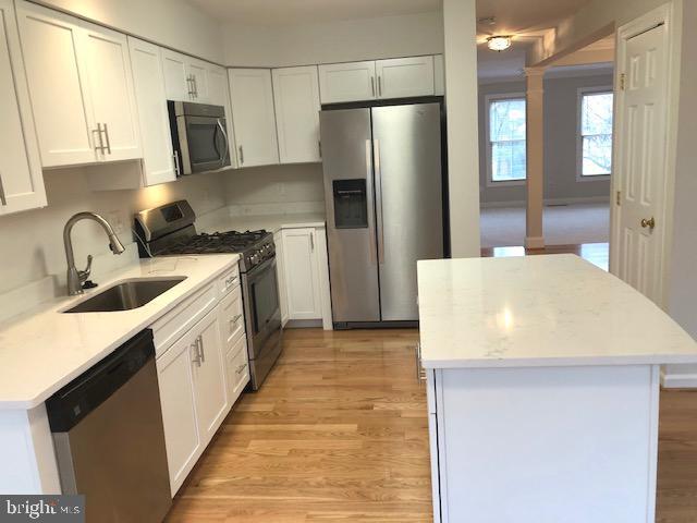 Foto del edificio - 46529 River Meadows Terrace