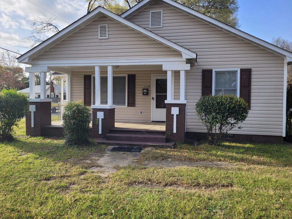 Primary Photo - 3 bedroom 2 bathroom