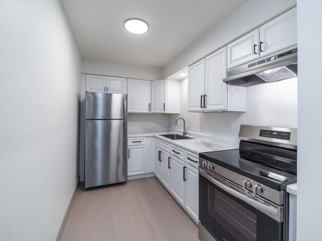 Foto del edificio - 55 Highland Dr