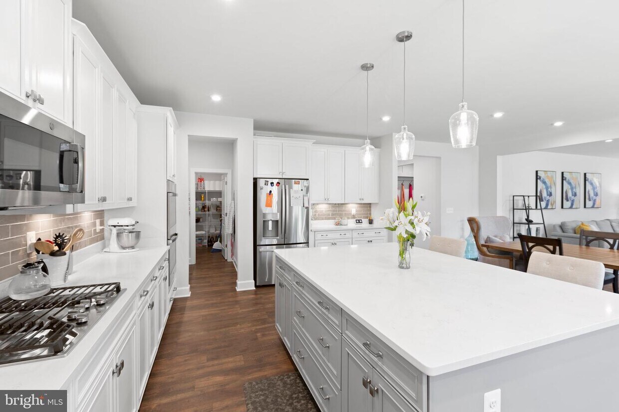 Foto principal - 512 Crab Apple Dr