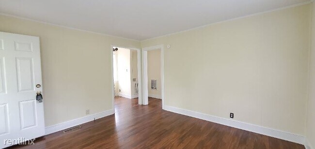 Foto del edificio - 106 W 4th St