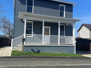 Building Photo - 1341 First St