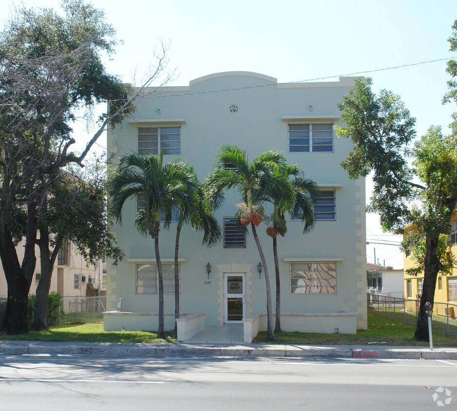 Primary Photo - 2120 SW 1st St