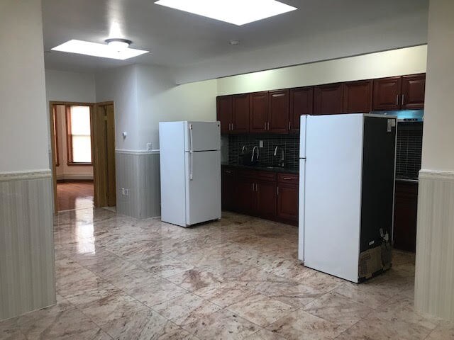 Building Photo - 562 73rd Street