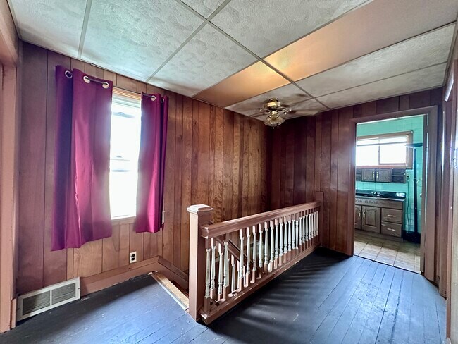 Foto del edificio - 25 W Miller St