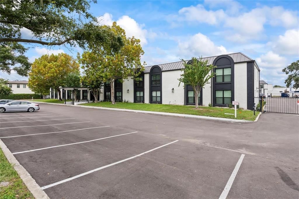 Foto principal - 3909 W Cleveland St