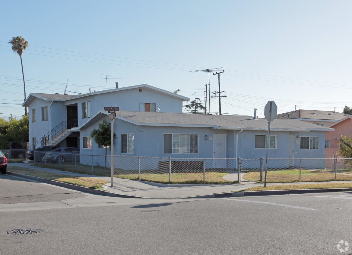 Building Photo - 4001-4003 E 57th St