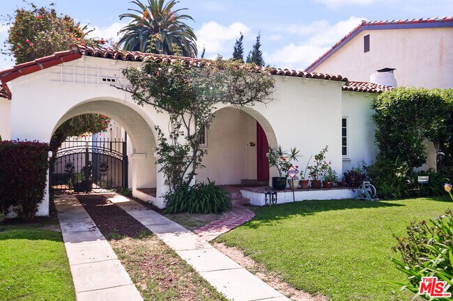 Foto del edificio - 1931 Midvale Ave