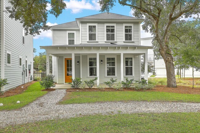 Building Photo - Modern Elegance in Park Circle: Stunning 2...