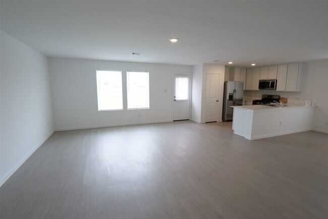 Building Photo - 26727 Feather Reed Dr