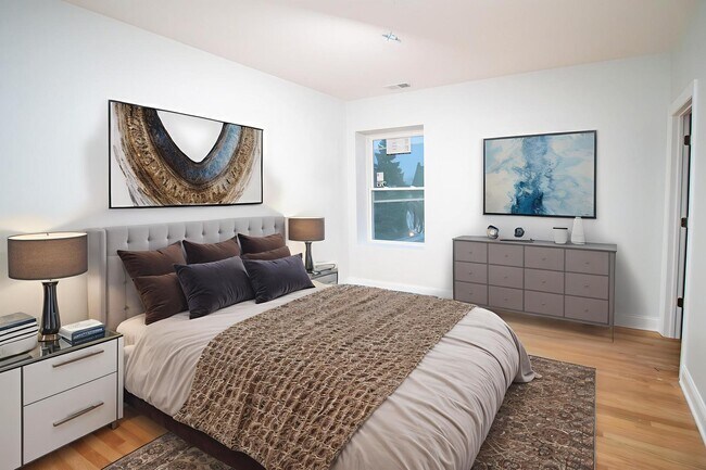 Foto del edificio - 651 E Groveland Park