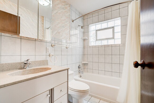 Building Photo - 2128 N Harlem Ave