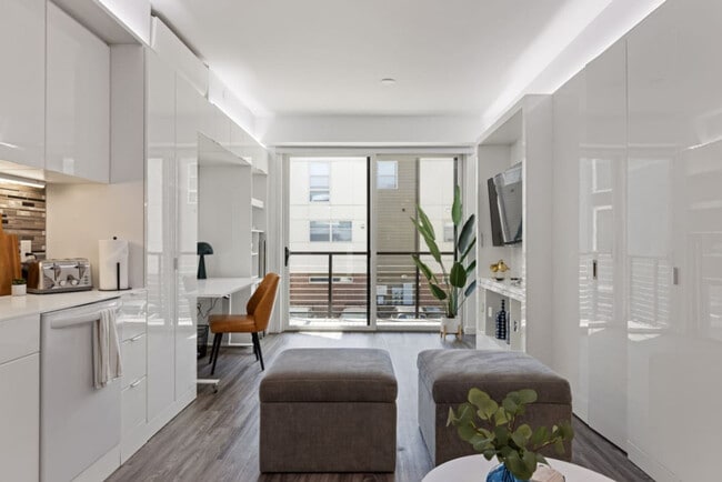 Building Photo - 12607 Larchmere Blvd