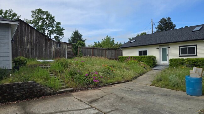 Foto del edificio - 667 Plum St