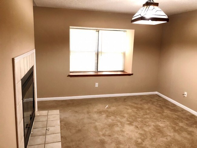 Foto del edificio - 4849 Beacon Drive East