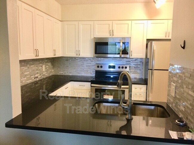 Building Photo - 2333 Feather Sound Dr