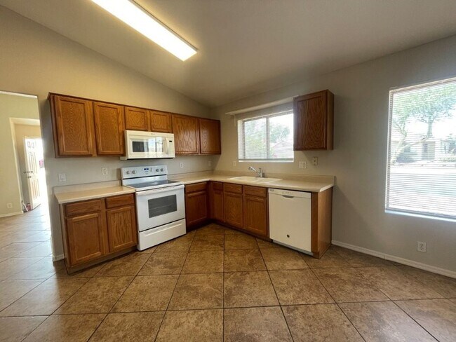 Foto del edificio - 15752 W Lundberg St