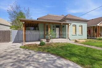 Building Photo - 646 W 500 N