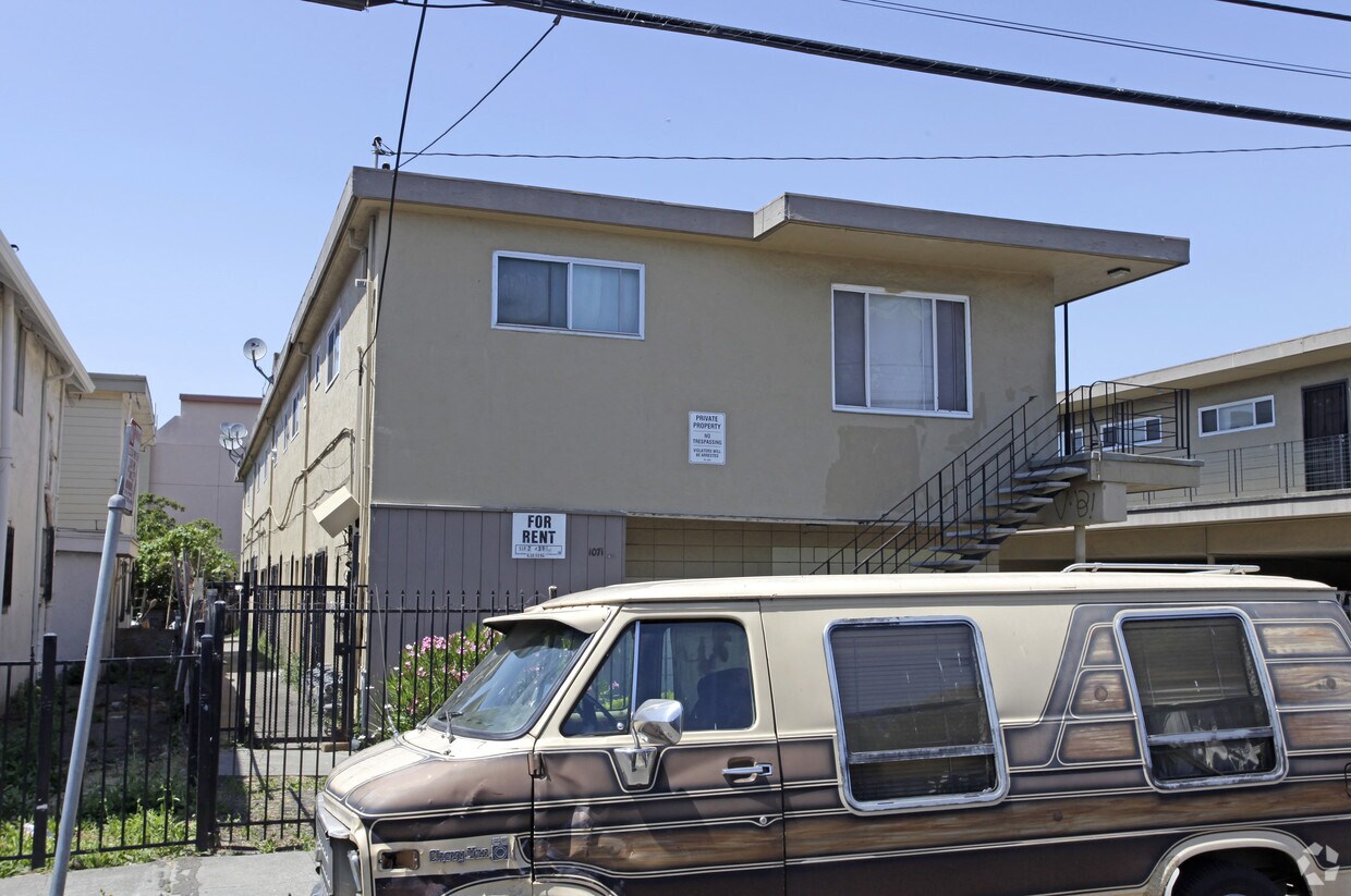 Foto del edificio - 1071 81st Ave
