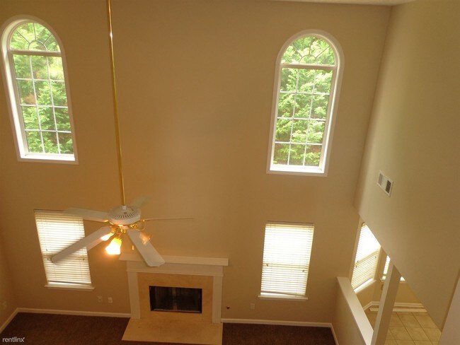 Building Photo - 3891 Belmont Ridge Dr
