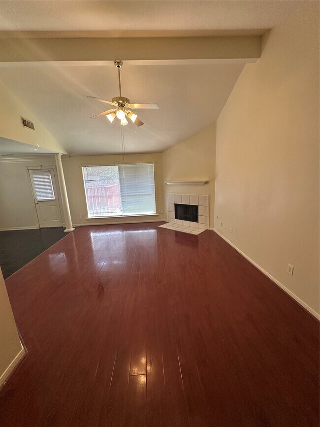 Foto del edificio - 5418 Baslow Dr