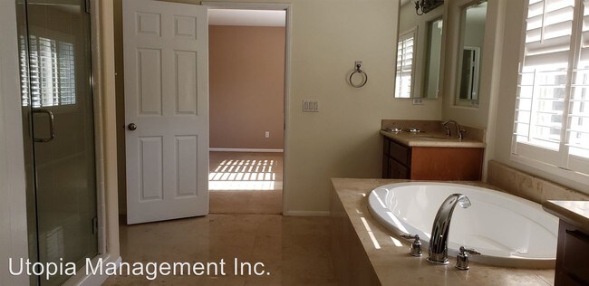 Foto del edificio - 5 br, 4 bath House - 607 Hillside Way