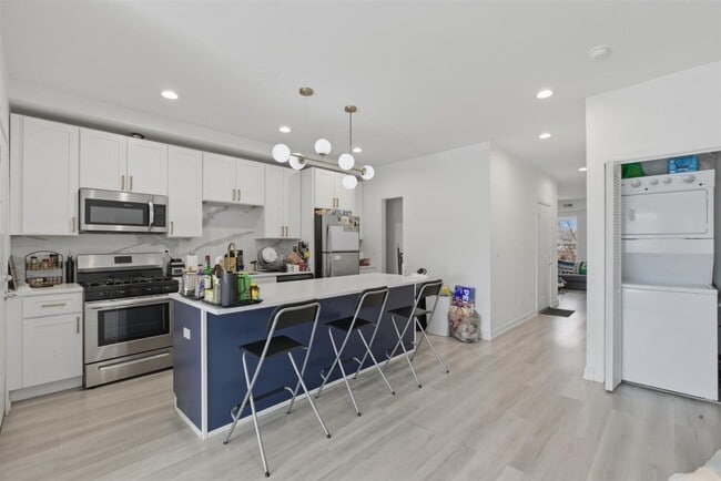 Foto del edificio - 4939 N St Louis Ave