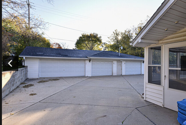 Building Photo - 617 Ostergaard Ave