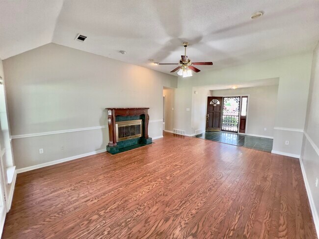 Building Photo - 3063 Mt Palomar Cove