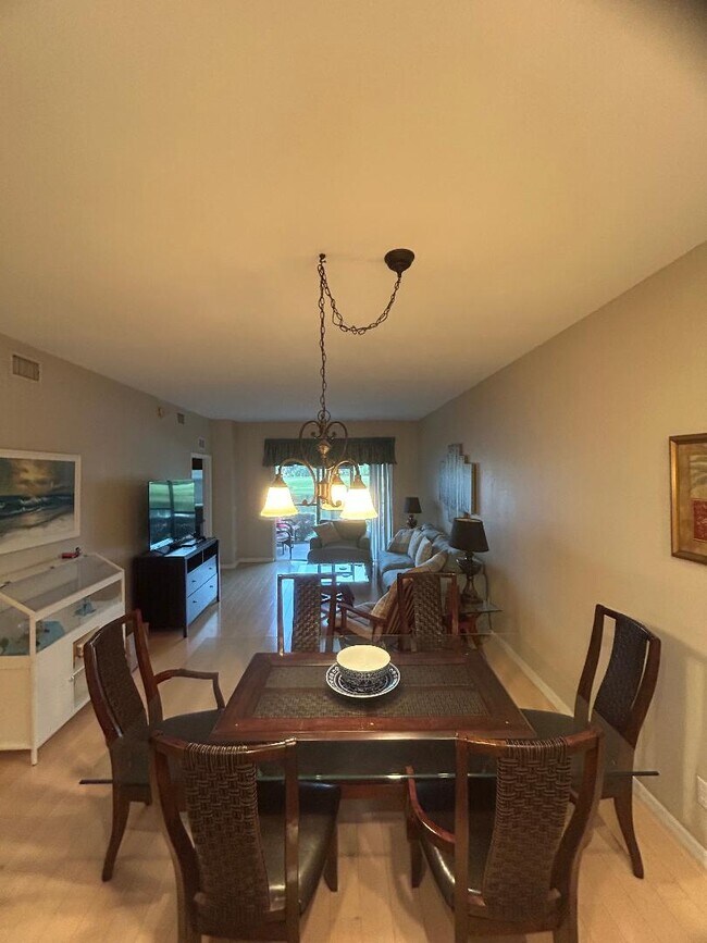 Building Photo - 1003 Fairwaycove Ln