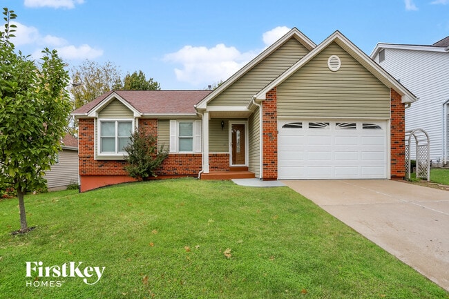 Building Photo - 515 Misty Moss Ln