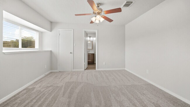 Foto del edificio - 1114 Woodbridge Ave