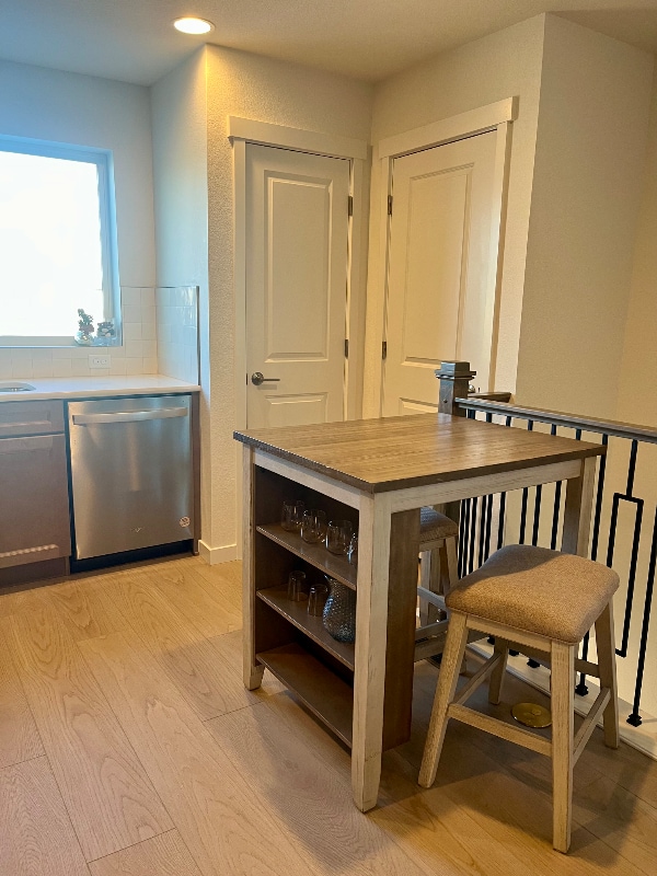 Foto del edificio - 9240 Kurie Mine Ln