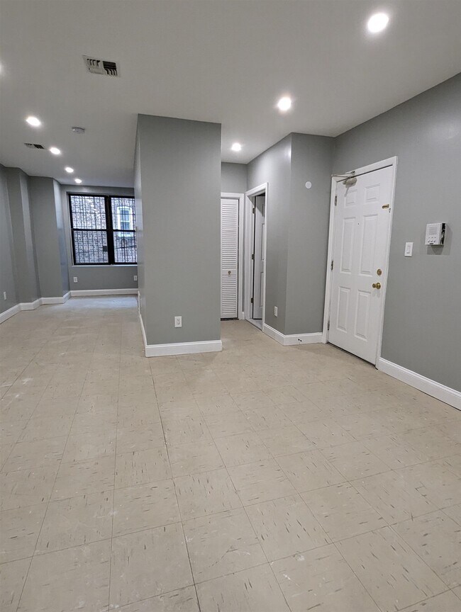 Building Photo - 152 M.L.K. Drive
